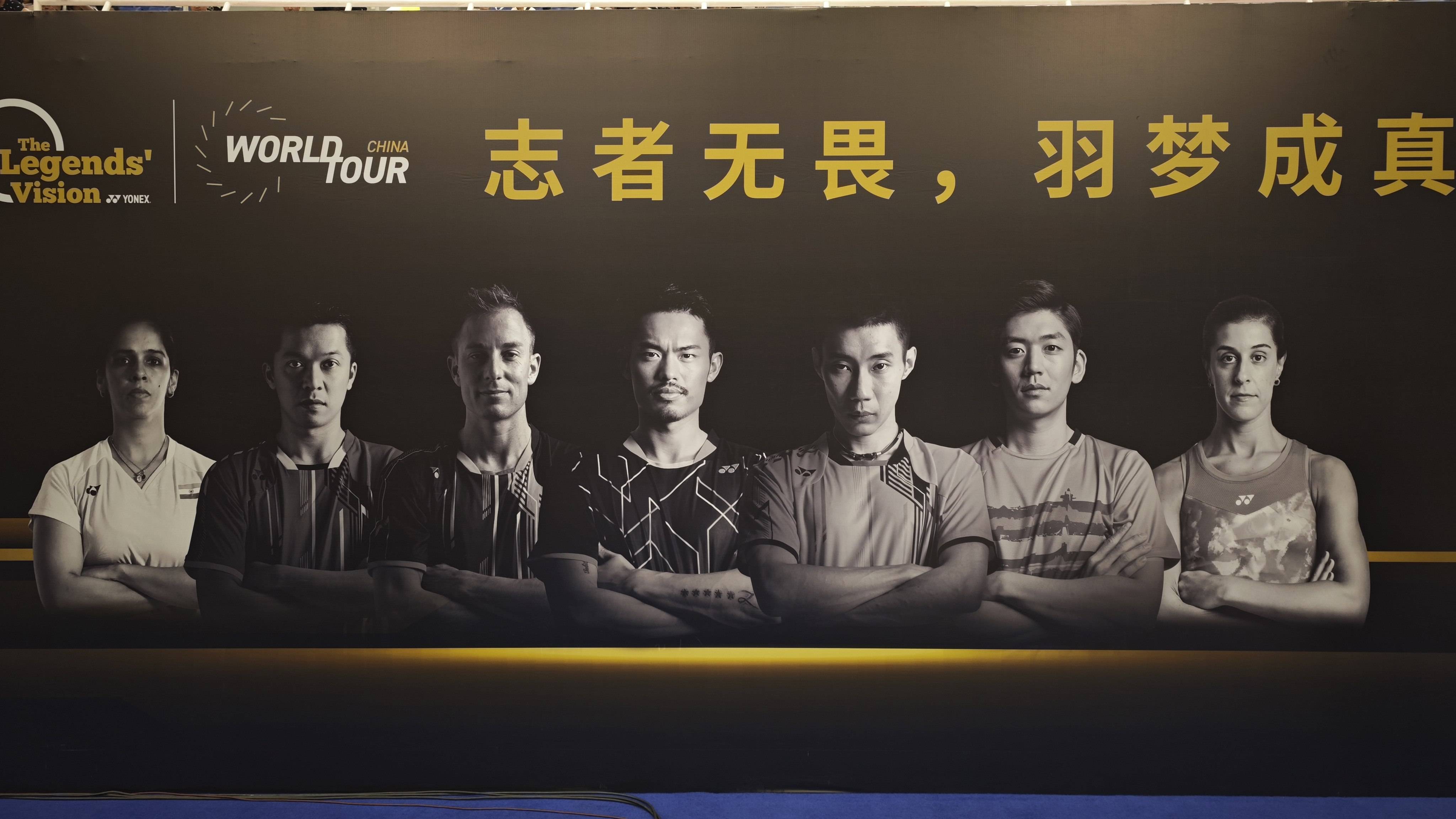 足球界风云人物闪耀登场,备战未来比赛志在必得(战鹰216赢得小女孩是谁) 足球界风云人物闪耀登场,备战未来比赛志在必得(战鹰216赢得小女孩是谁)